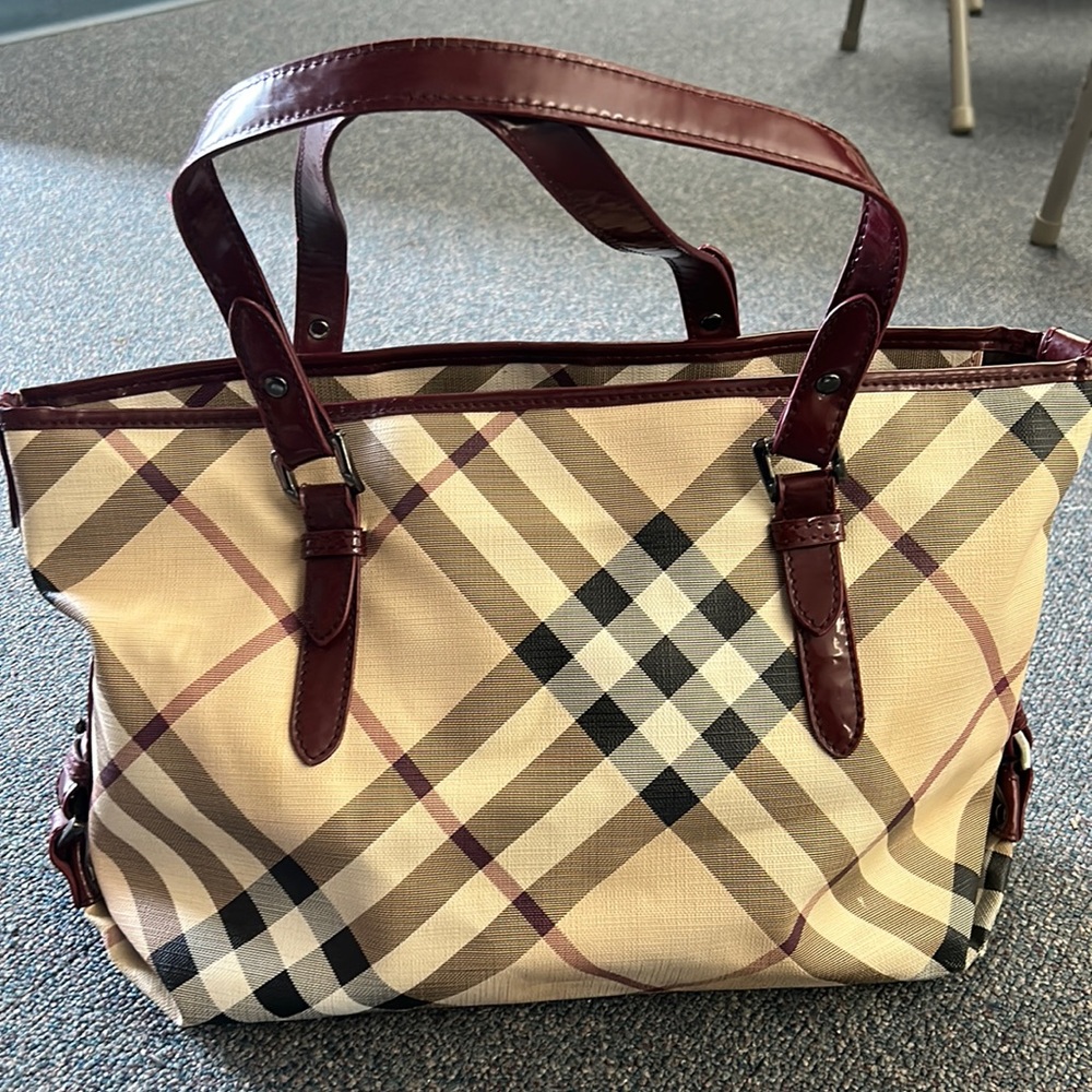 Nova Check Burberry Purse